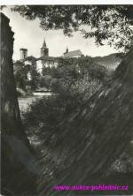 Sázava-zámek