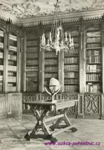 Sychrov-zámek-knihovna