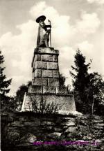 Domažlice- Kozinův pomník na Hrádku
