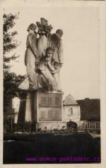 Domažlice-Pomník svobody