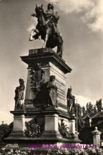 Poběbrady- socha krále Jiřího
