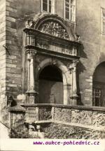 Pardubice- portál zámku