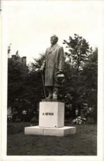 Písek- pomník Heyduka