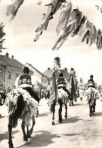 Hluk- jízda králů