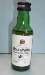 Miniatura whiskey Black & White 