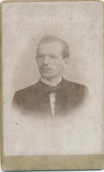 Kabinetka - muž