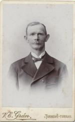 Kabinetka - muž - Turnov