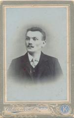 Kabinetka - muž - Vídeň