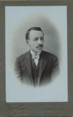 Kabinetka - muž - Vídeň