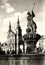 Jihlava, kašna a kostel sv. Ignáce