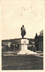 Semily - pomník Fr. Lad. Riegr